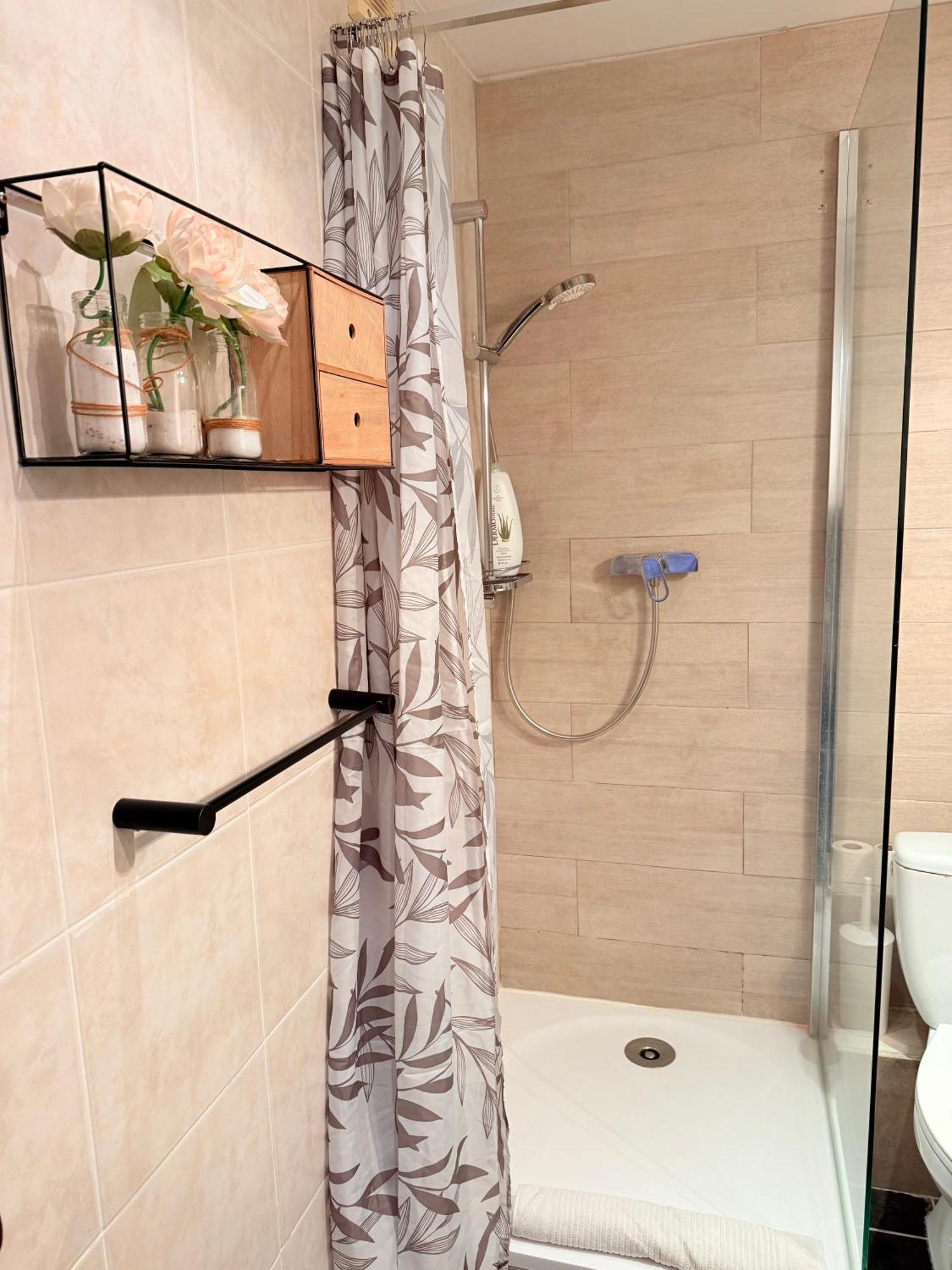 Coeur De Juan, Calme, 300m Plages - Easy Check-in Apartment Antibes